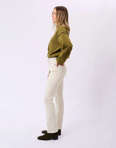 EMILY-3032